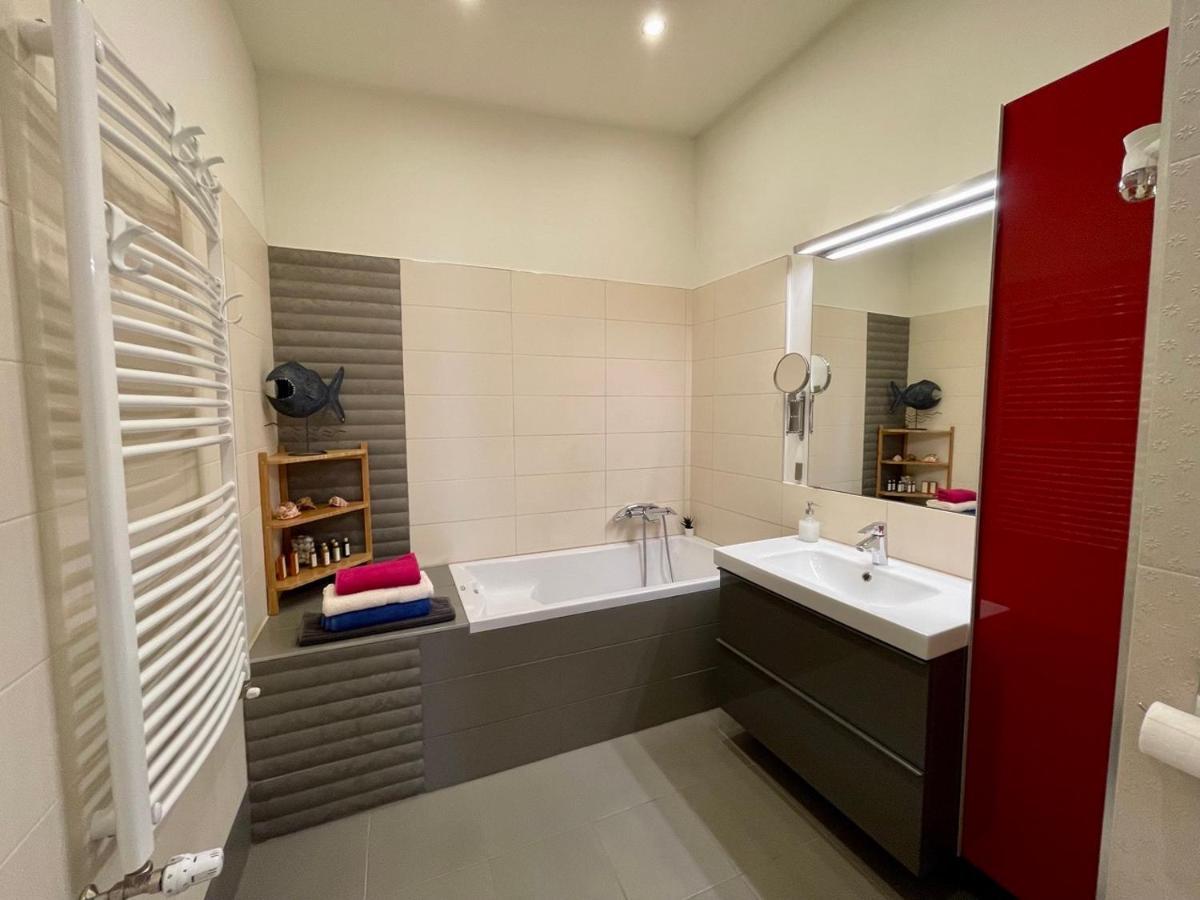 Penthouse W Private Rooftop And Free Parking Budapesta Exterior foto